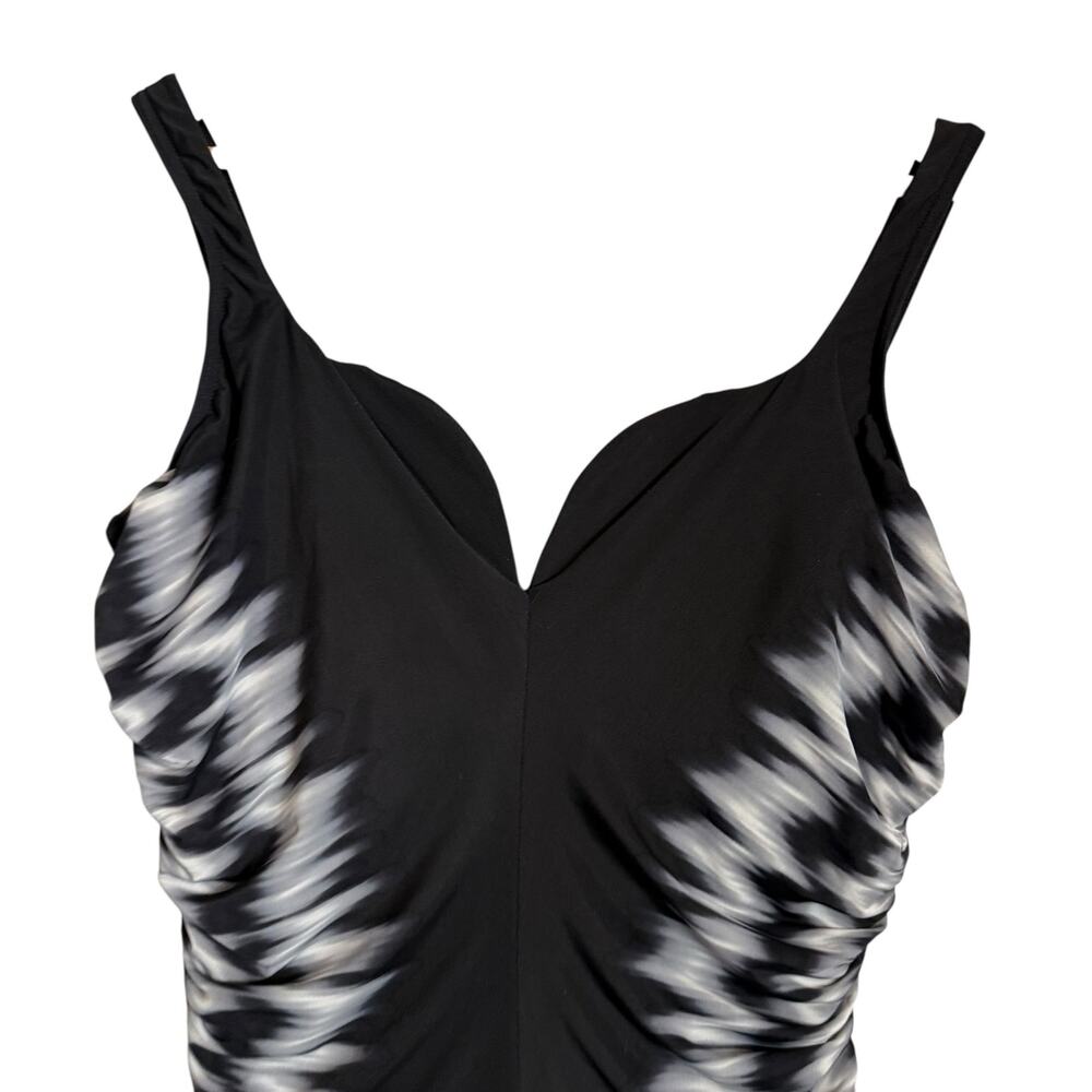 Miraclesuit Sound Wave Temptress Black White Tie Dye One Piece Swimsuit Size 16 - Picture 3 of 8
